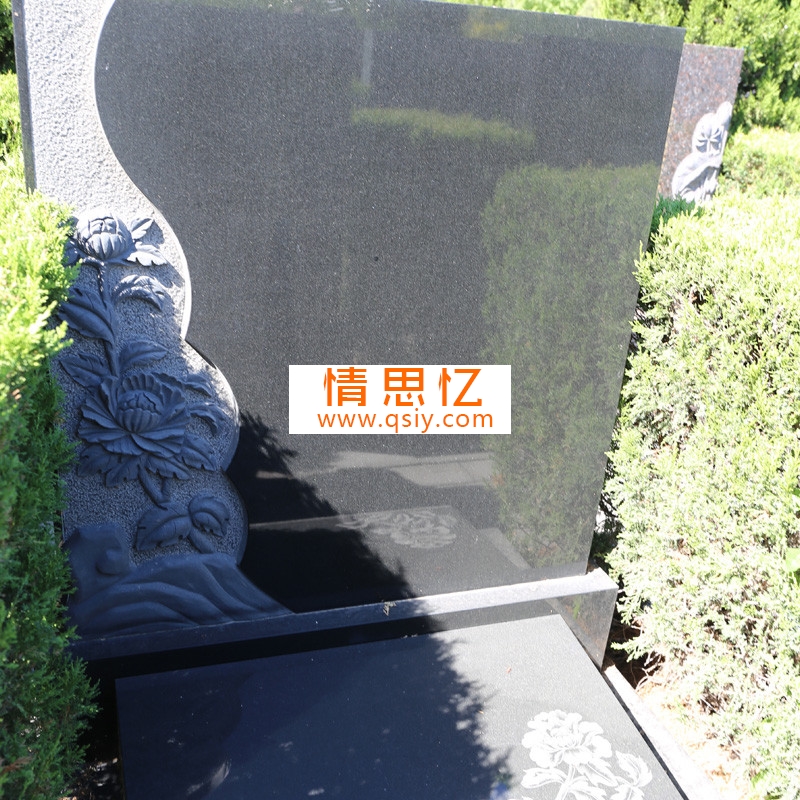 北京市万安公墓花开富贵碑